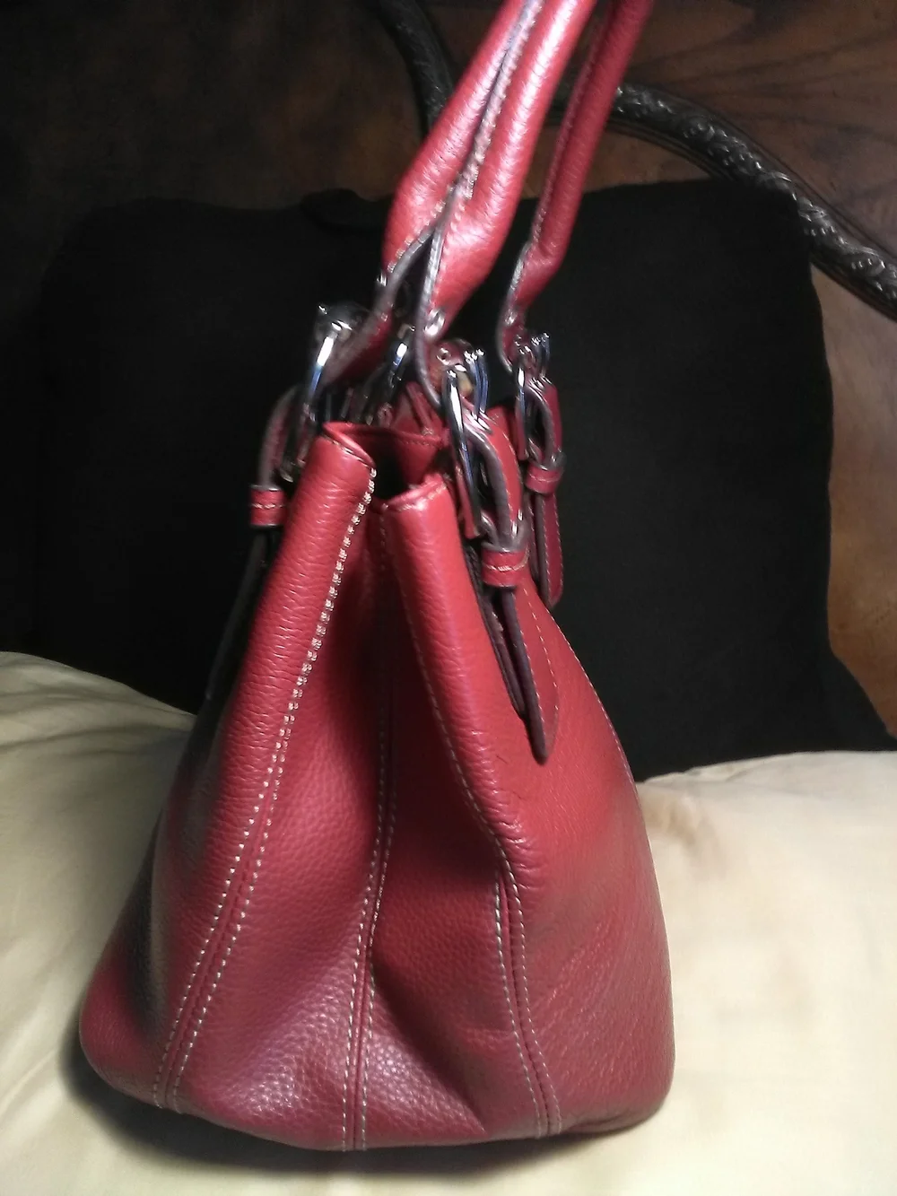 LK NEW TIGNANELLO Classic Red Leather Tote Handbag CHAIN PRINT + LOGO INSIDE